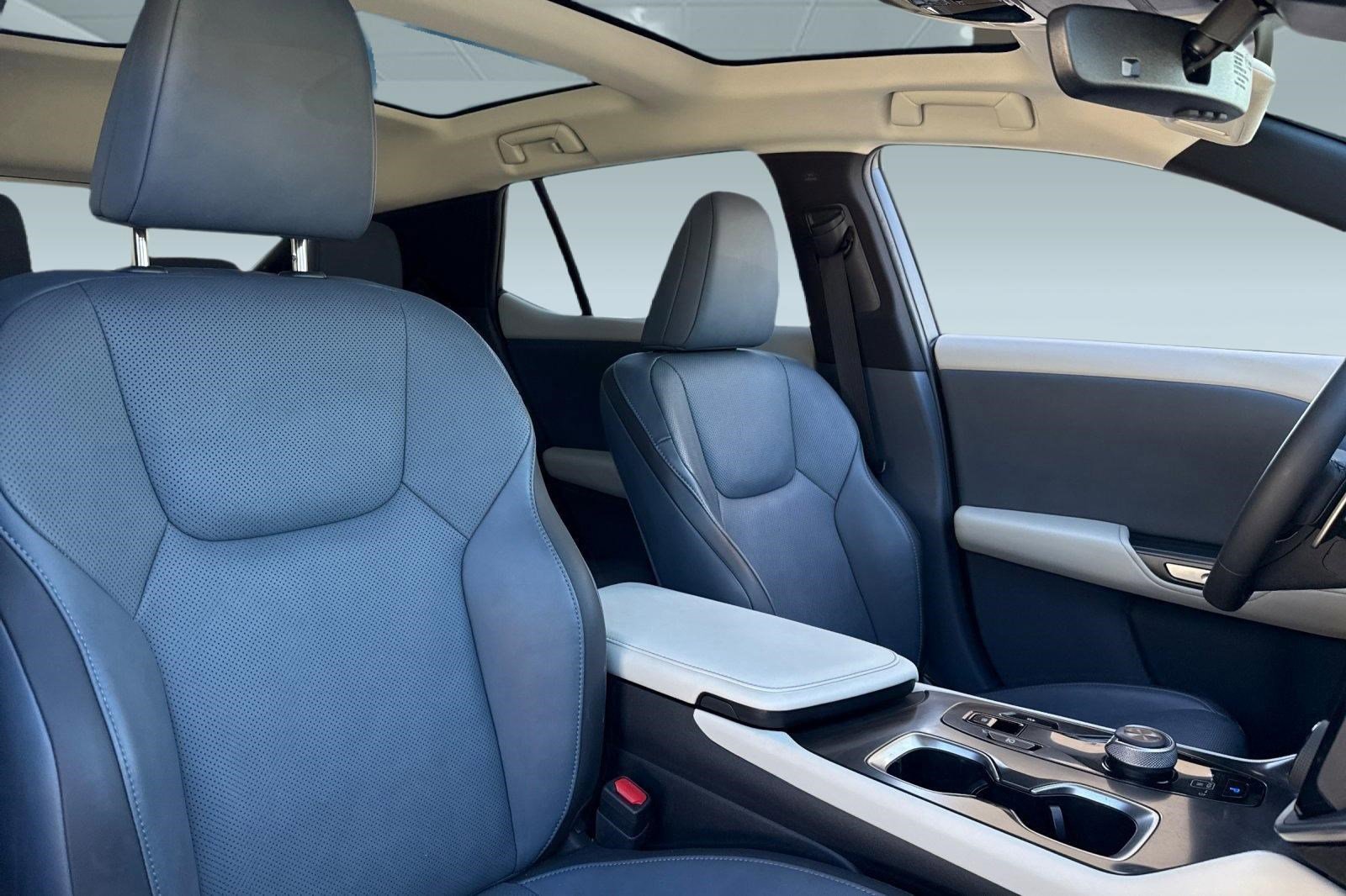 Used 2023 Lexus RZ 450e Premium w/ Technology Package image 28