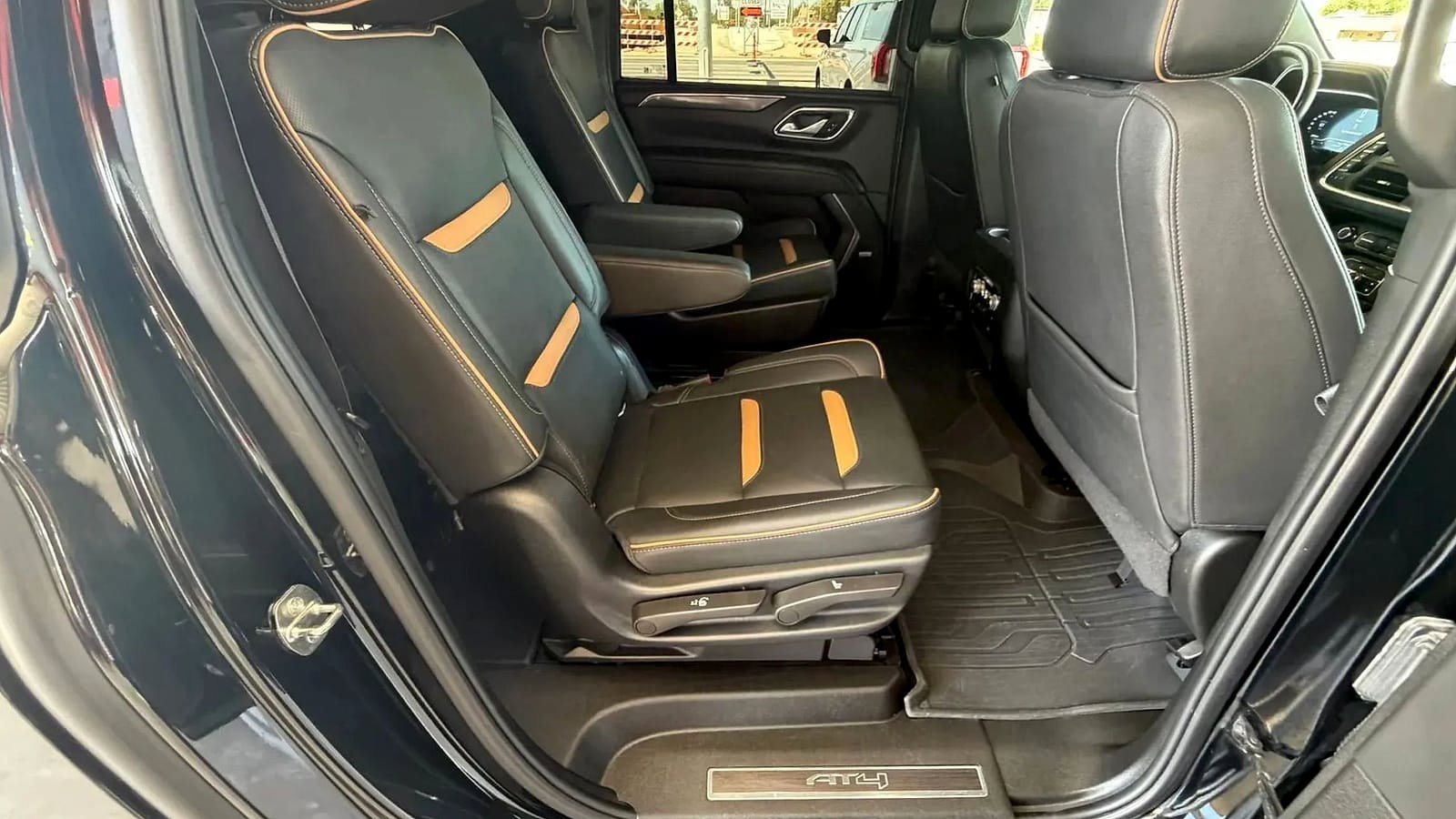 Used 2022 GMC Yukon XL AT4 w/ Max Trailering Package AWD/4WD image 24
