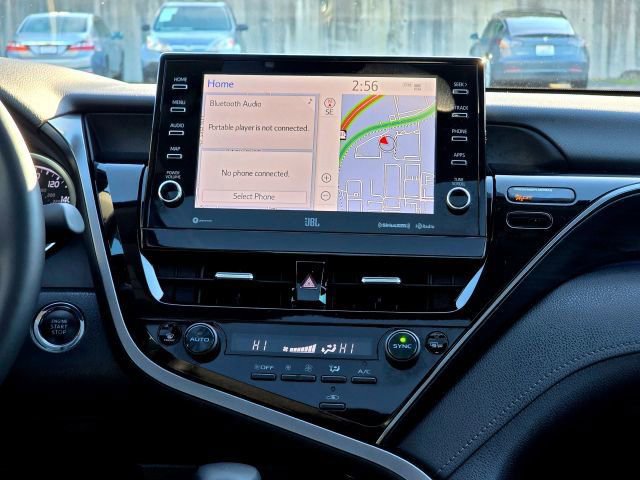 Used 2022 Toyota Camry XLE w/ Navigation Package image 17