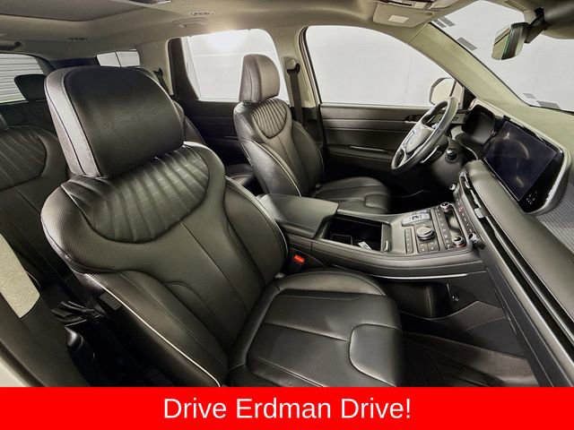 Used 2024 Hyundai Palisade Limited image 24