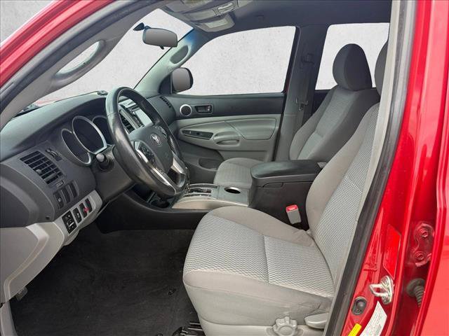 Used 2015 Toyota Tacoma PreRunner w/ SR5 Package RWD image 16