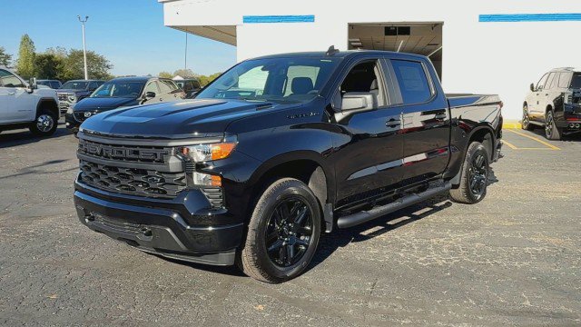 New 2026 Chevrolet Silverado 1500 Custom w/ Rally Edition image 4
