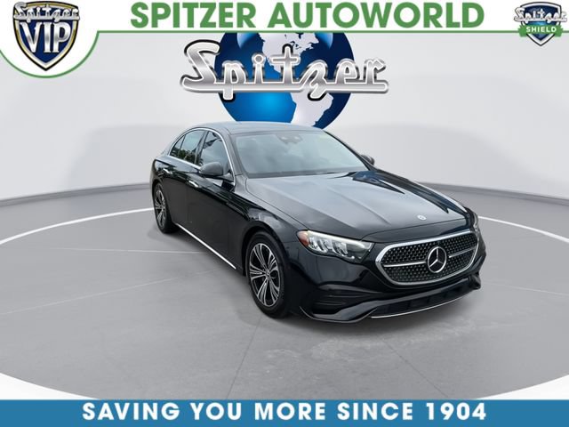 Used 2024 Mercedes-Benz E 350 4MATIC Sedan image 4