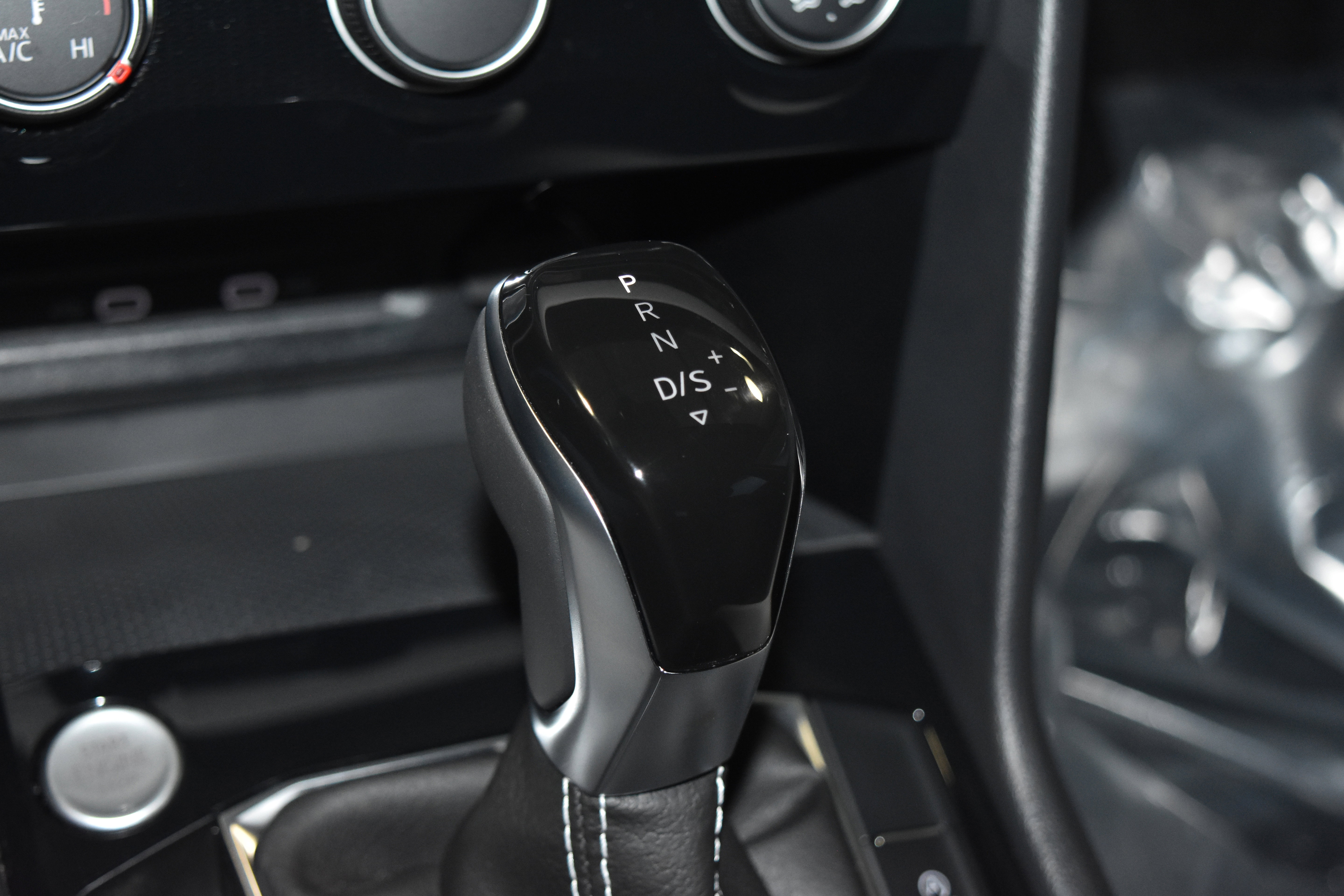 New 2026 Volkswagen Taos S AWD/4WD image 12