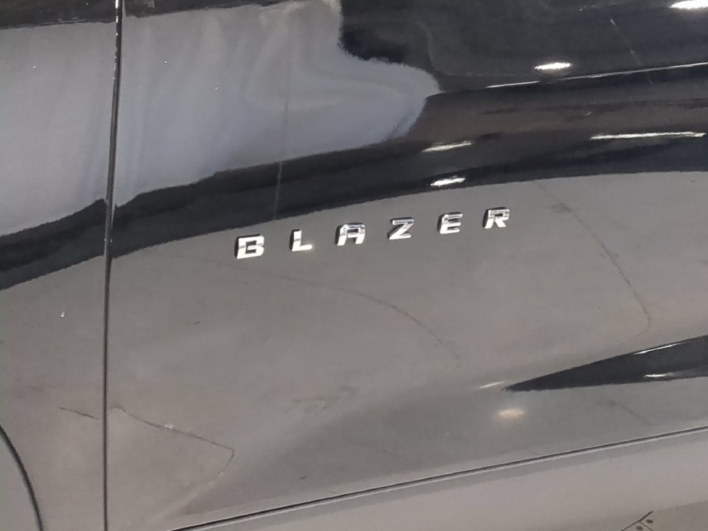 Used 2019 Chevrolet Blazer LT w/ Sun and Wheels Package AWD/4WD image 16