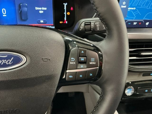 Used 2023 Ford Escape SE image 28