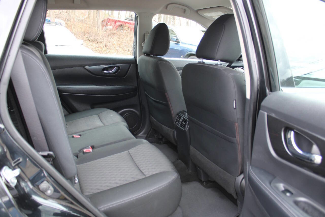 Used 2018 Nissan Rogue S image 26