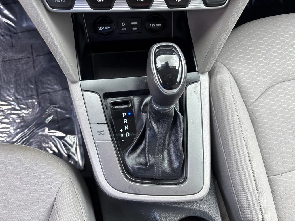 Used 2020 Hyundai Elantra SE FWD image 33