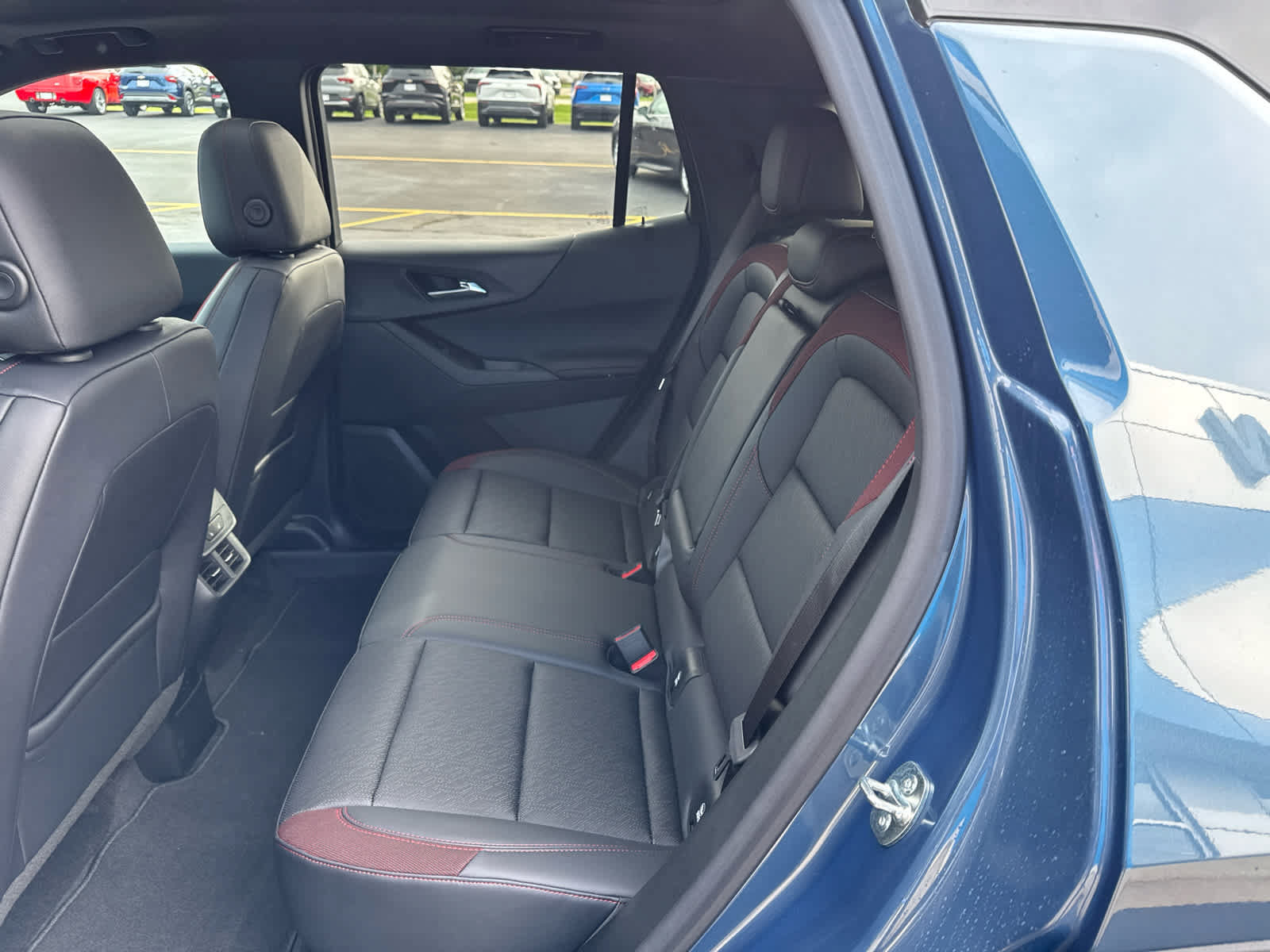New 2027 Chevrolet Equinox RS w/ Safety and Technology Package AWD/4WD image 16