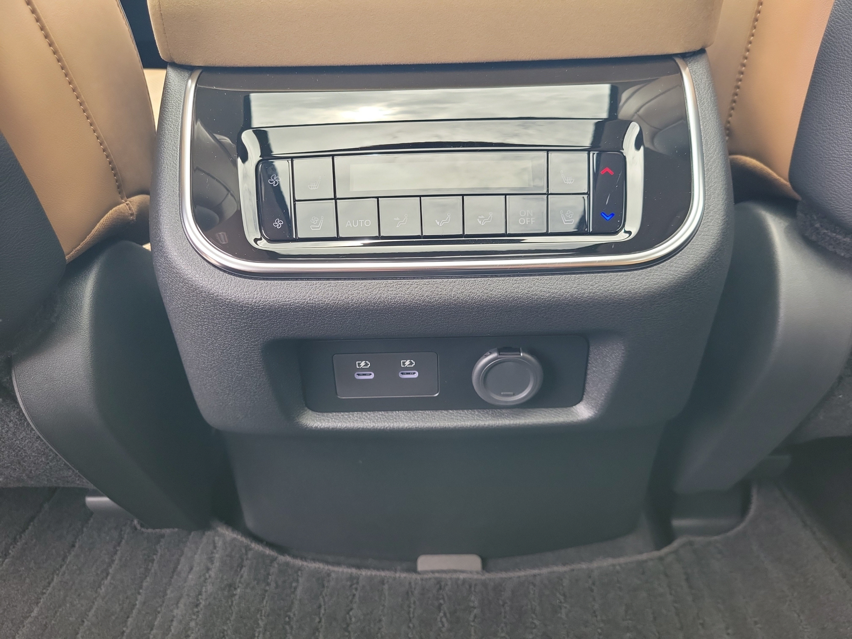 New 2027 INFINITI QX80 Luxe w/ Cargo Package RWD image 11