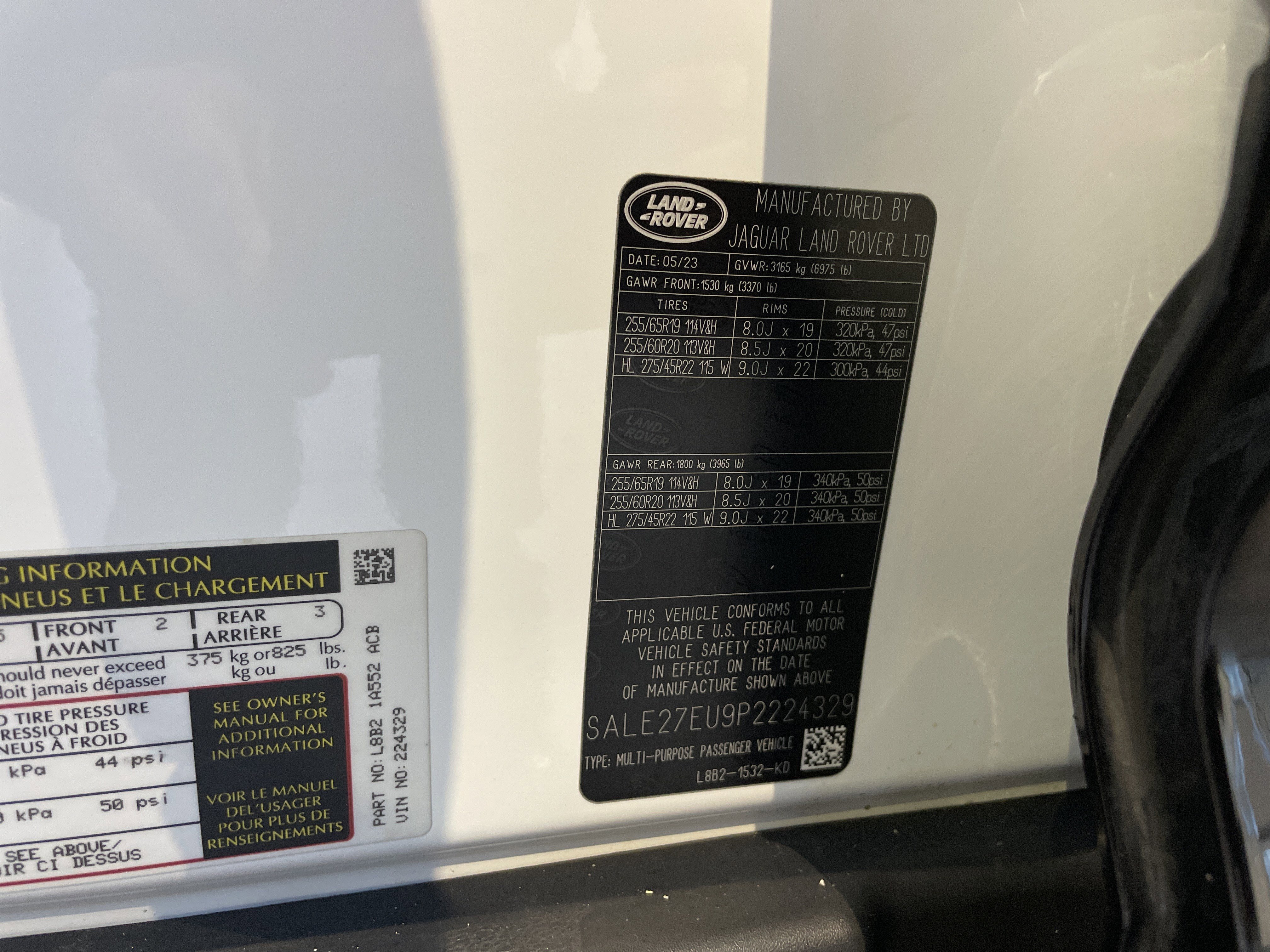 Used 2023 Land Rover Defender 110 X-Dynamic SE AWD/4WD image 40