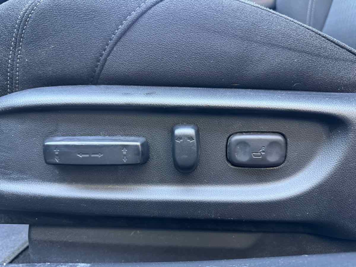 Used 2016 Honda Accord EX image 24