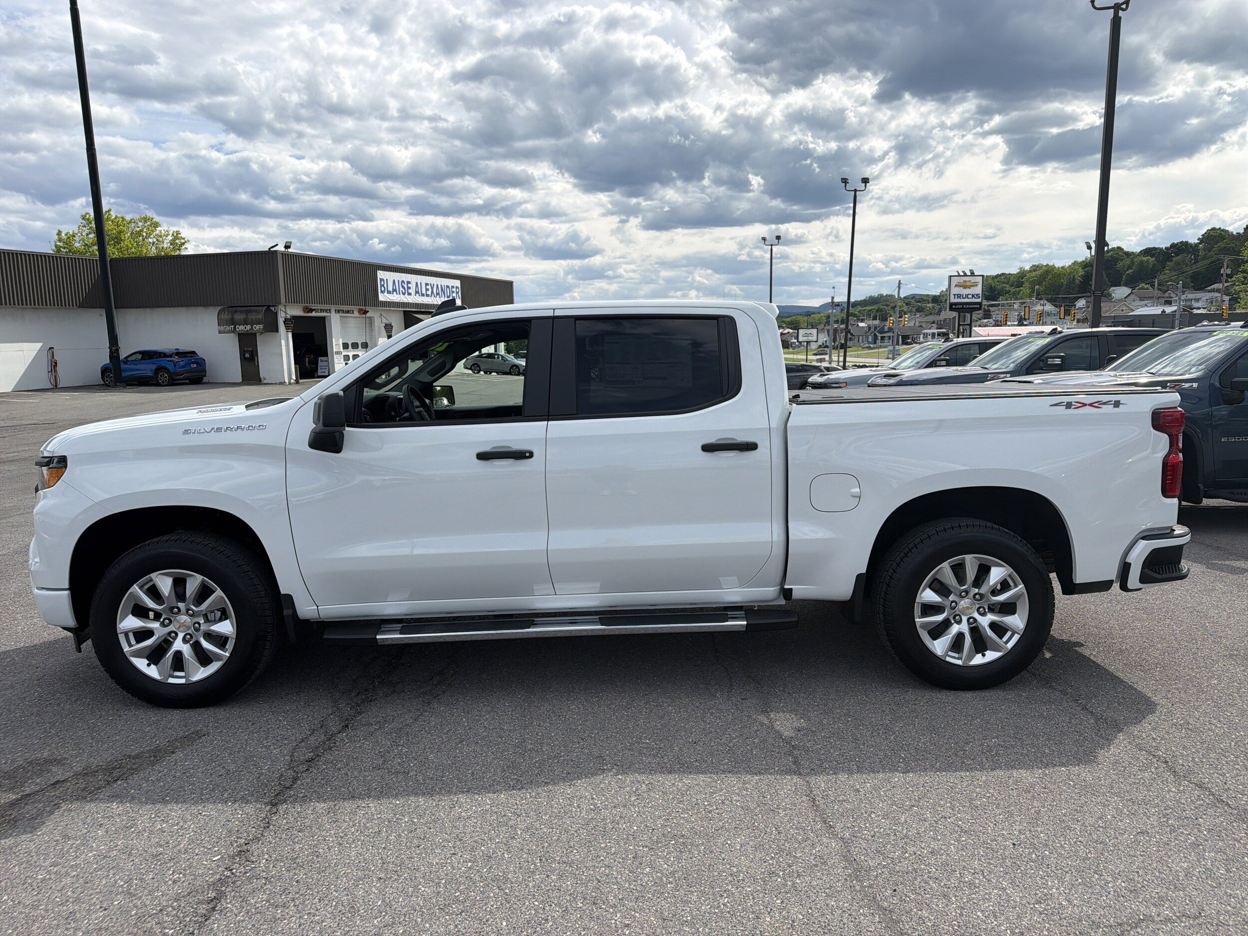 New 2026 Chevrolet Silverado 1500 Custom AWD/4WD image 20