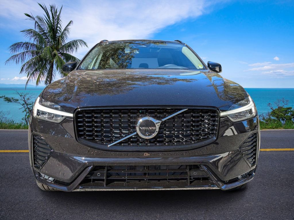 New 2025 Volvo XC60 B5 Plus w/ Climate Package image 8