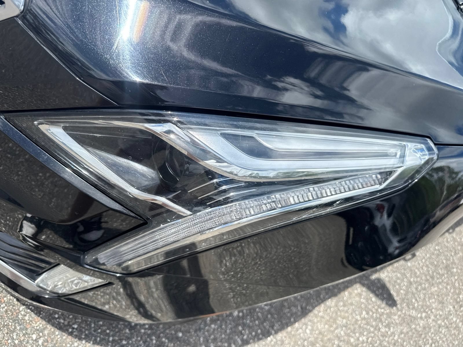 Used 2018 Cadillac XT5 Premium Luxury FWD image 10