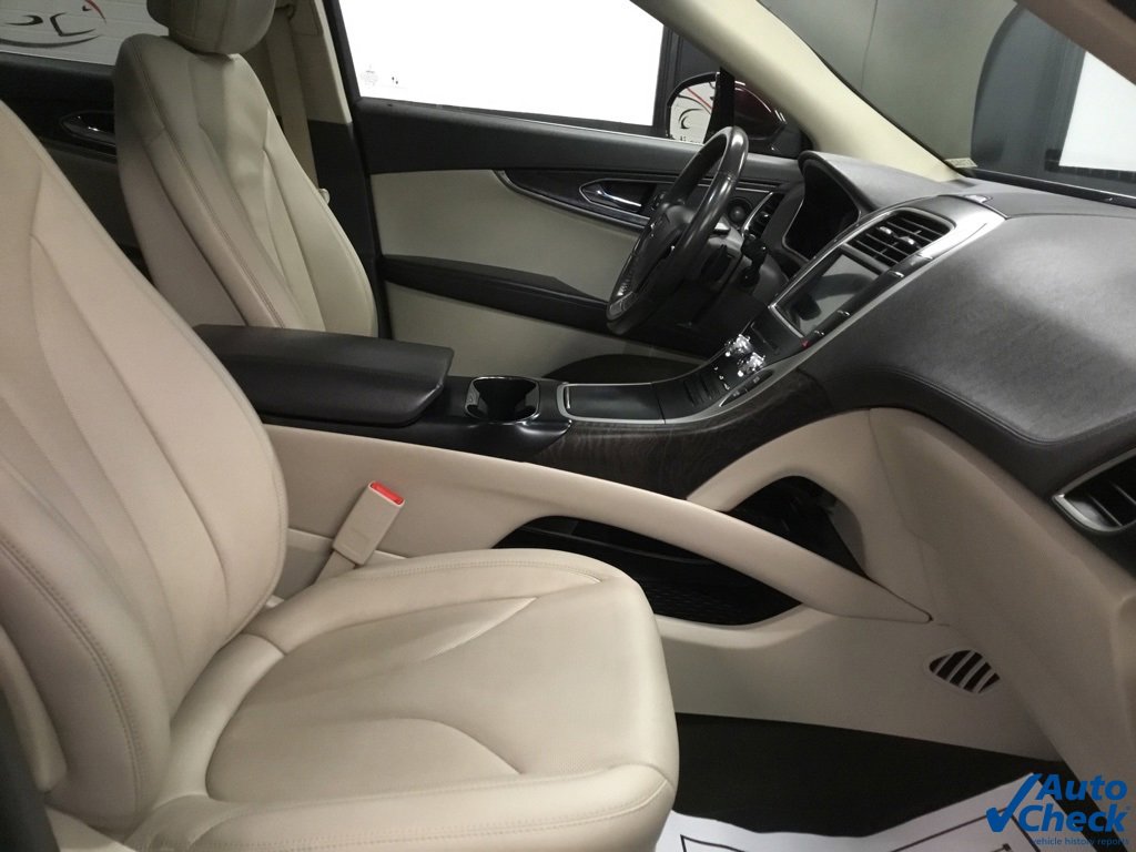 Used 2020 Lincoln Nautilus Reserve image 33