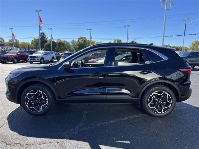 New 2026 Ford Escape Platinum w/ Premium Technology Package image 4