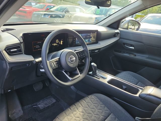 Used 2025 Nissan Kicks SV FWD image 15