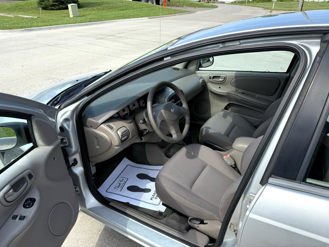 Used 2005 Dodge Neon SXT image 13