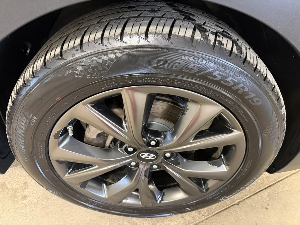 Used 2017 Hyundai Santa Fe Sport AWD/4WD image 14