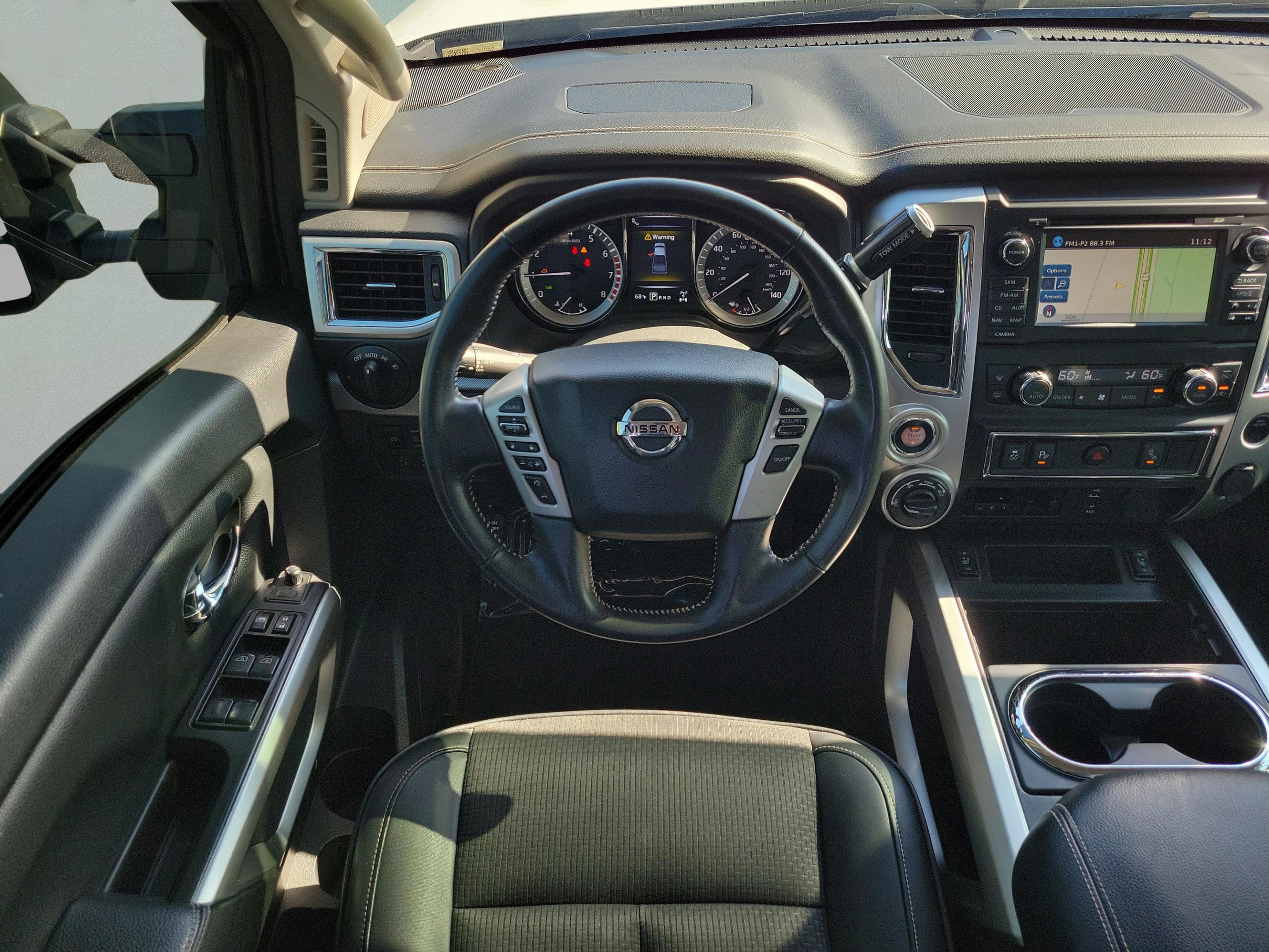 Used 2018 Nissan Titan PRO-4X image 11