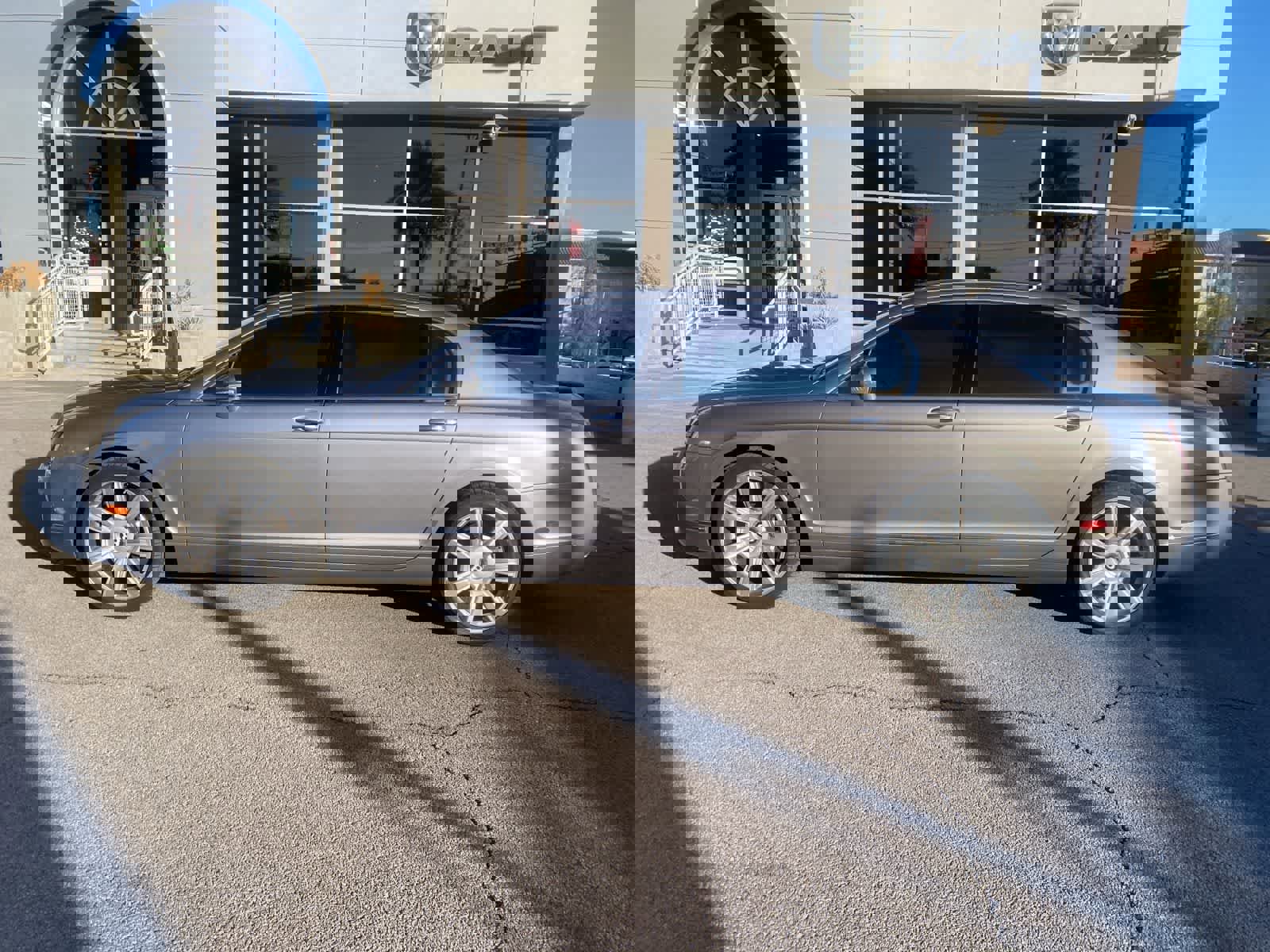 Used 2006 Bentley Flying Spur Flying Spur image 9