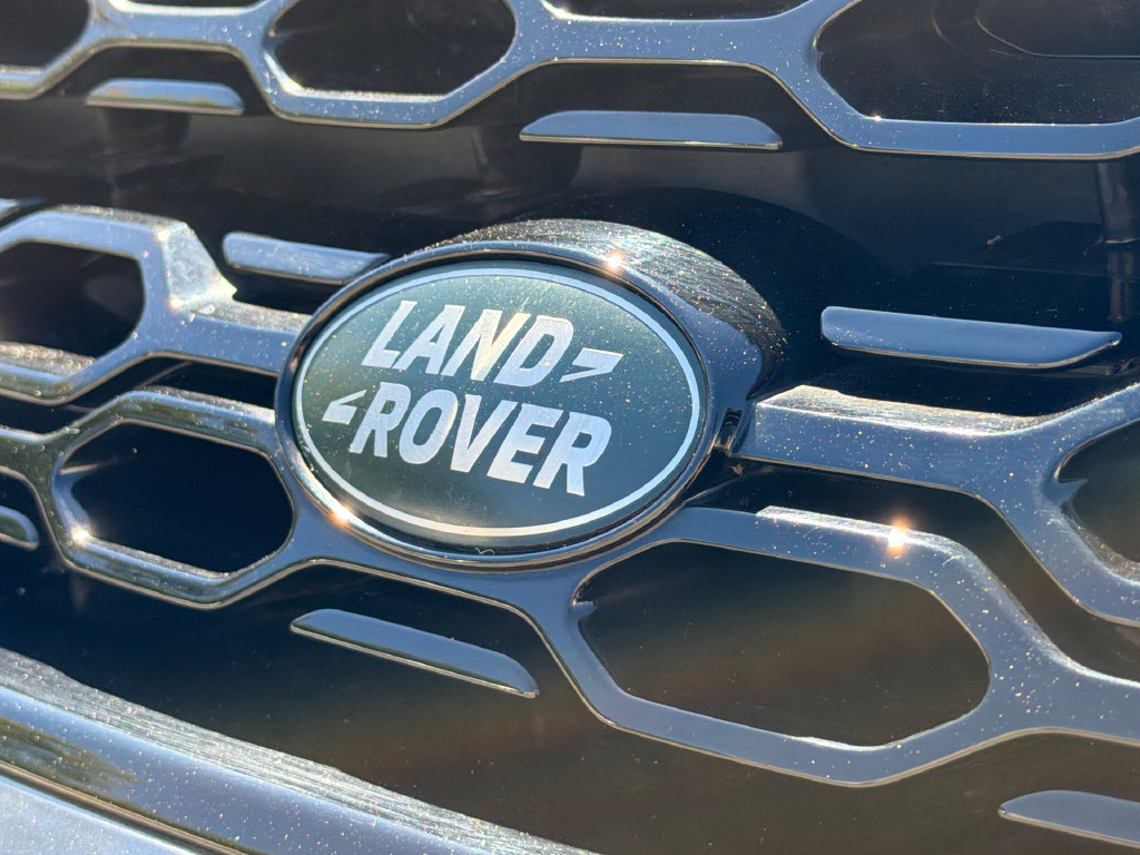 Used 2022 Land Rover Discovery Sport SE AWD/4WD image 14