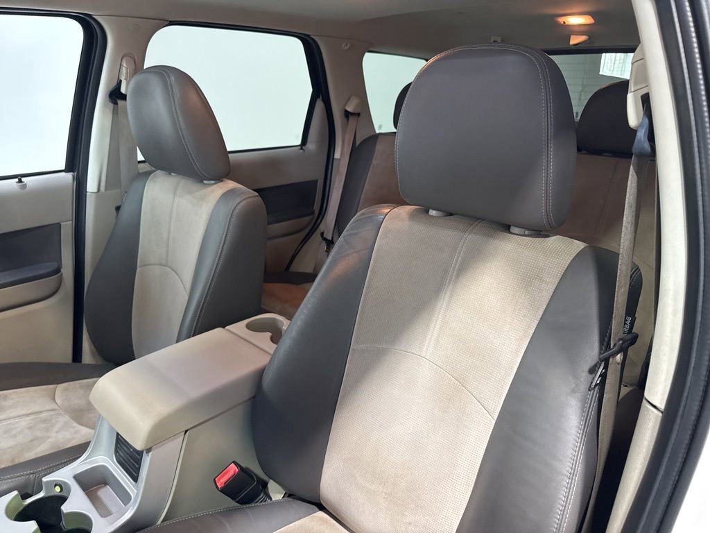 Used 2010 Mercury Mariner Premier image 26