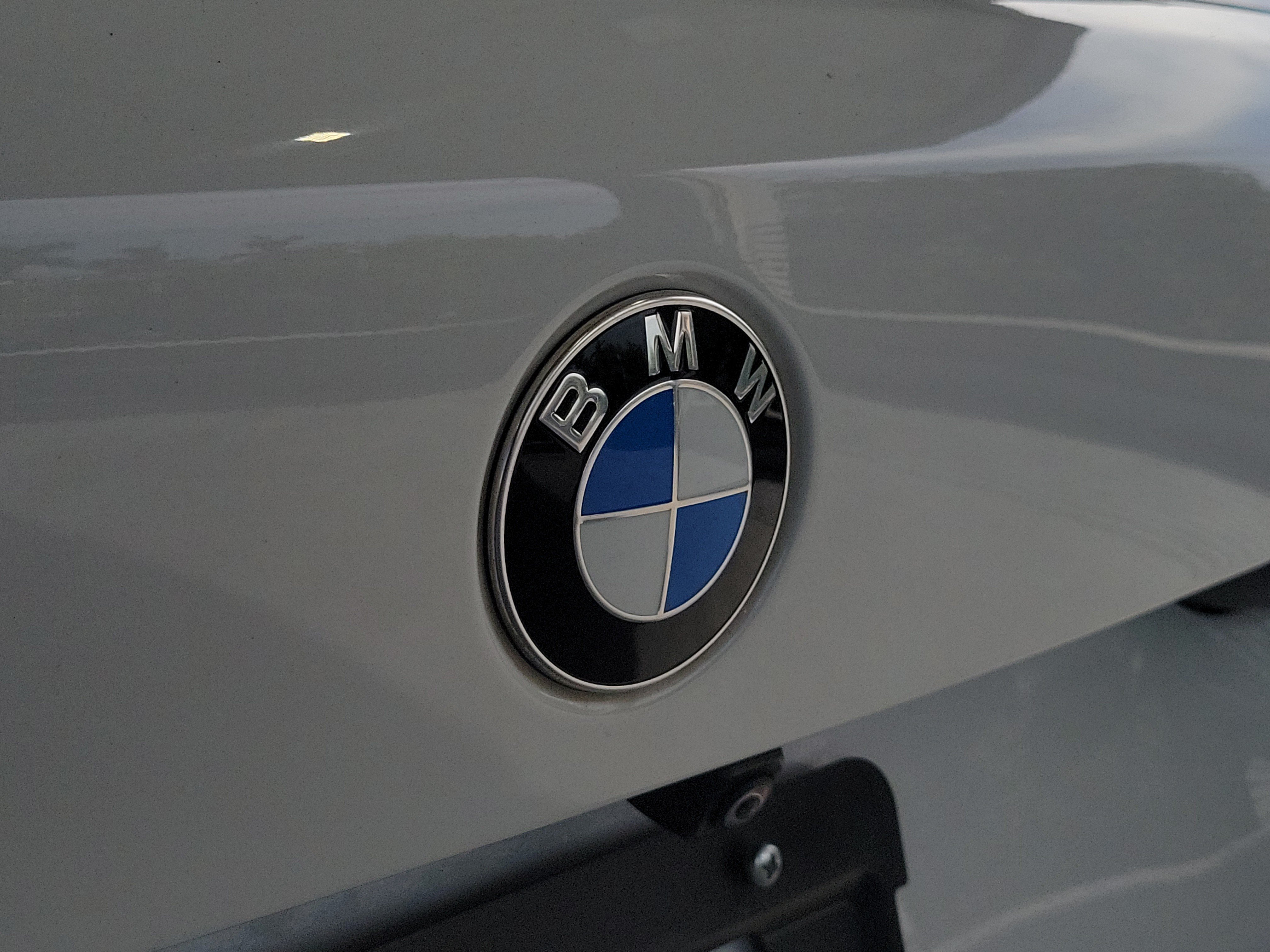 Used 2022 BMW X5 xDrive40i w/ M Sport Package AWD/4WD image 6
