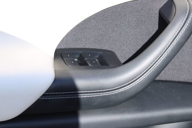 Used 2023 Tesla Model X AWD/4WD image 10
