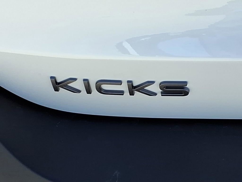 New 2026 Nissan Kicks SV FWD image 10