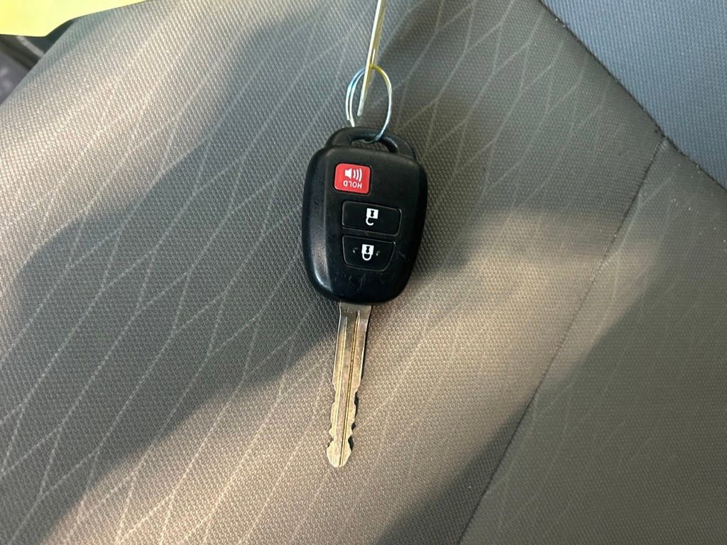 Used 2017 Toyota Tacoma SR5 w/ Tow Package image 38