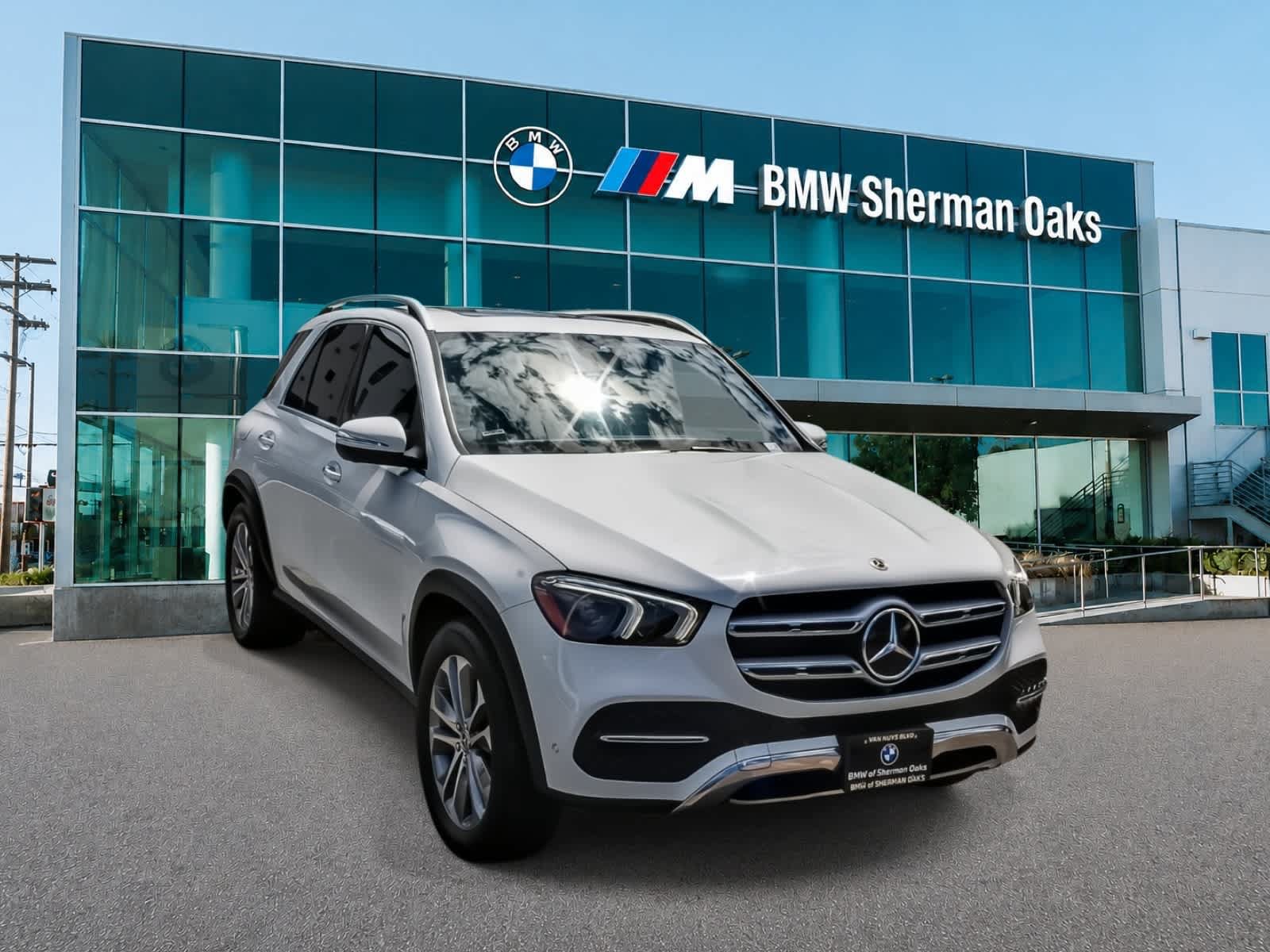 Used 2022 Mercedes-Benz GLE 350 4MATIC image 3