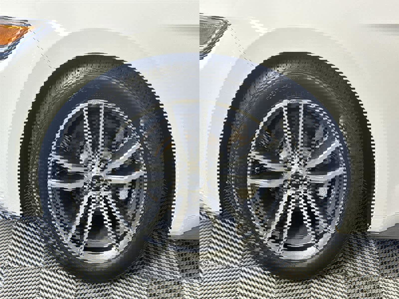 Used 2017 Ford Mustang Premium image 10