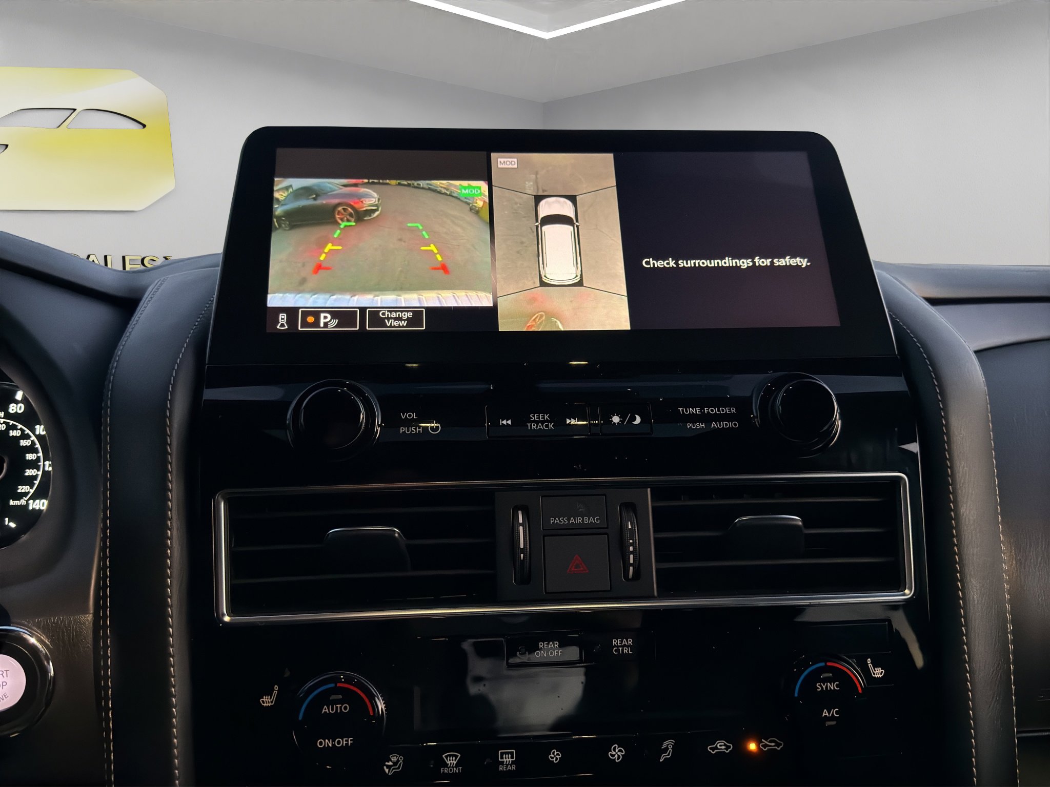 Used 2024 INFINITI QX80 Luxe image 15