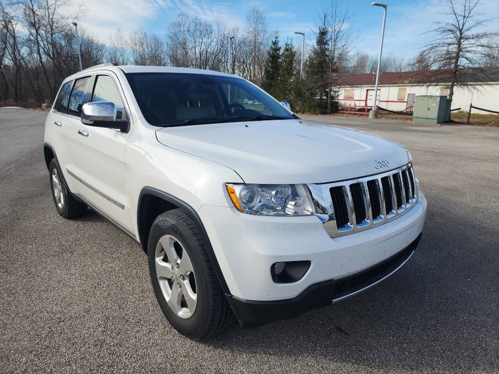 Used 2013 Jeep Grand Cherokee Limited image 8