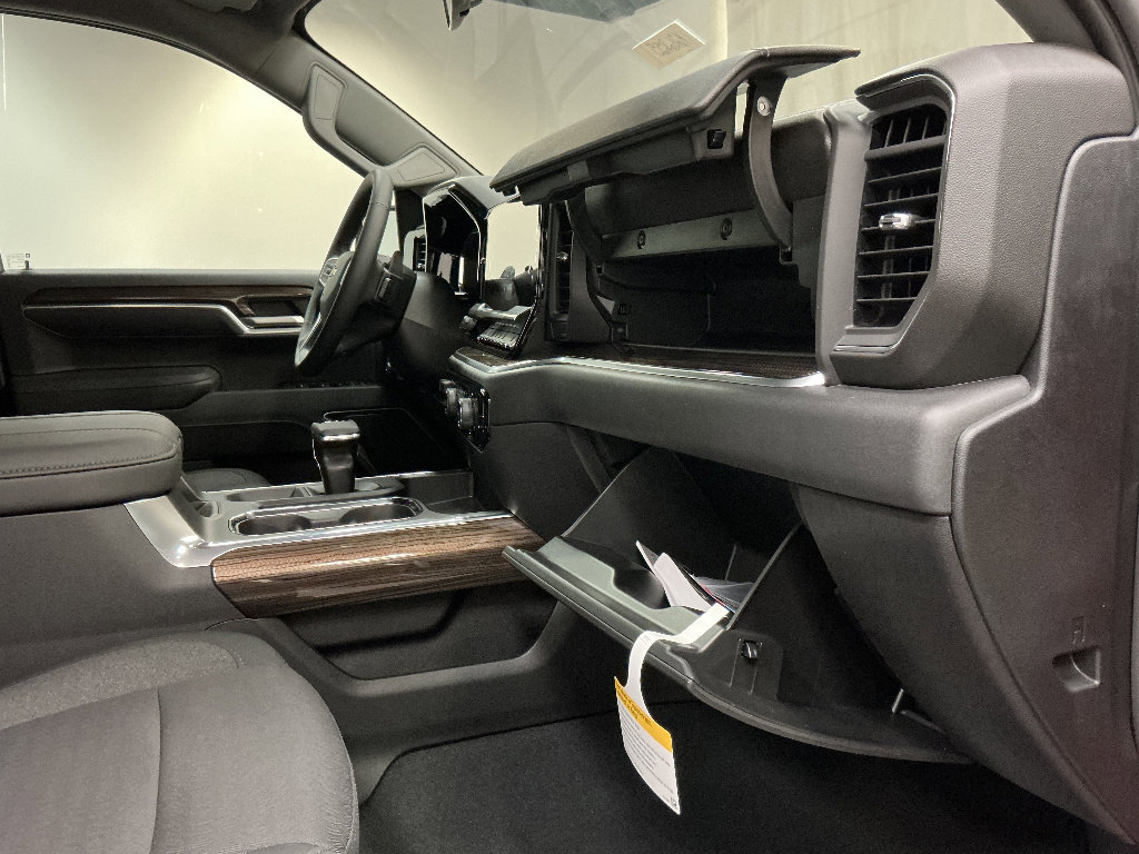 New 2026 Chevrolet Silverado 1500 LT w/ Protection Package AWD/4WD image 32