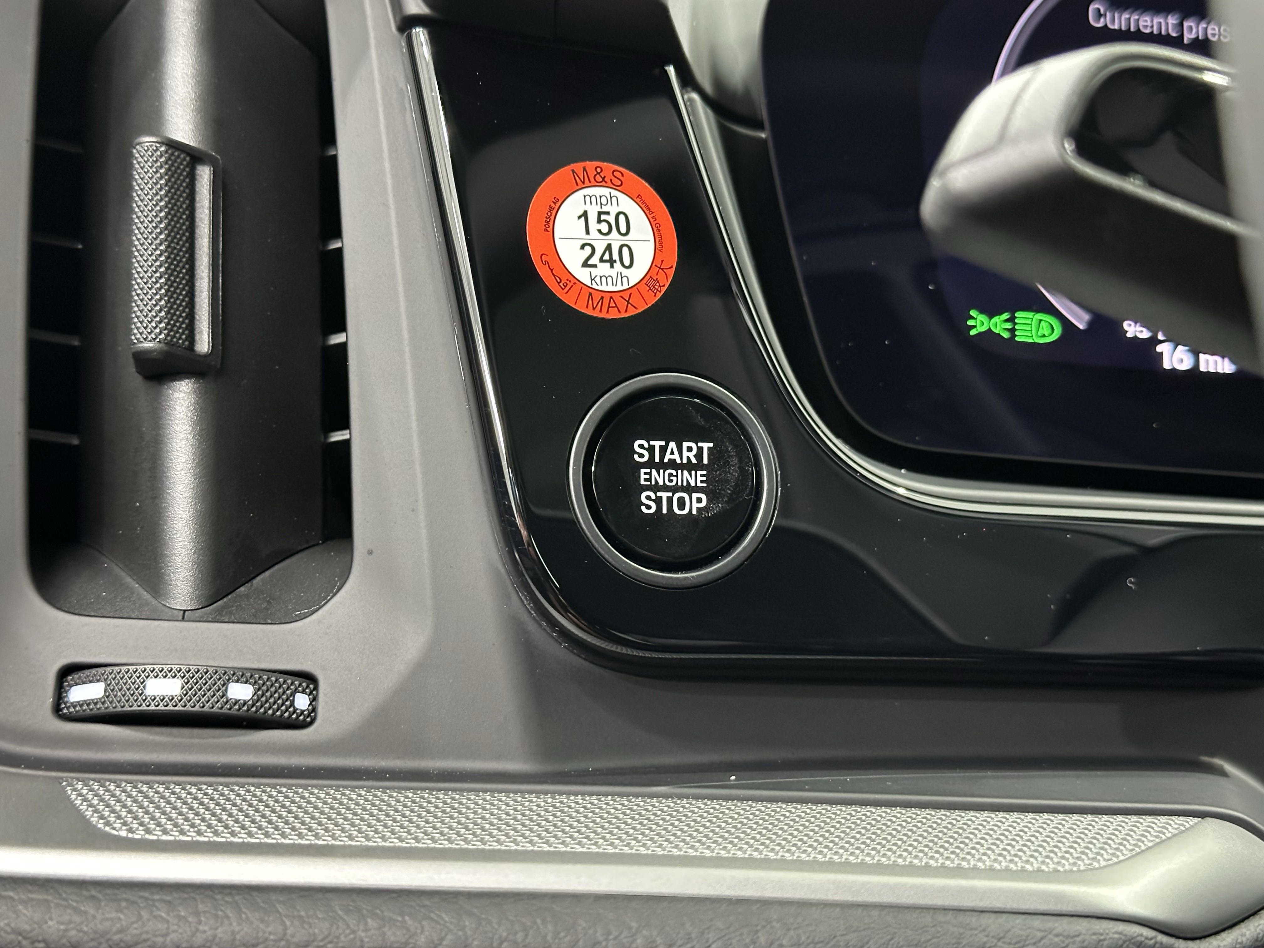 Certified 2025 Porsche Cayenne image 48