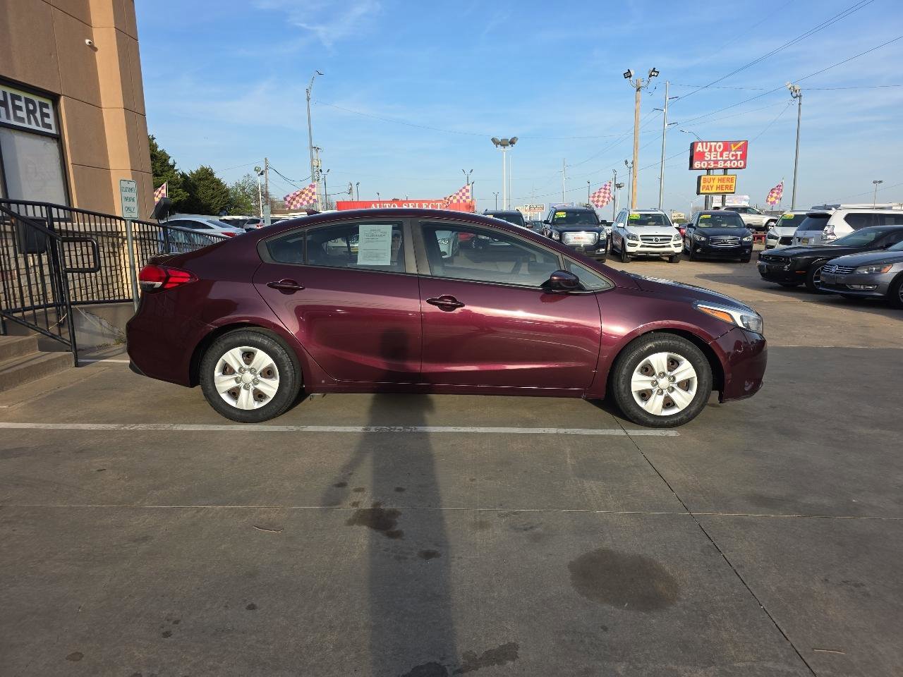 Used 2017 Kia Forte LX image 4