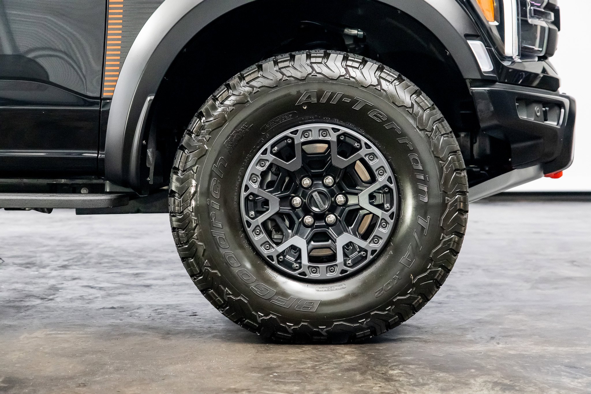 Used 2024 Ford F150 Raptor w/ Equipment Group 803A Raptor R AWD/4WD image 28