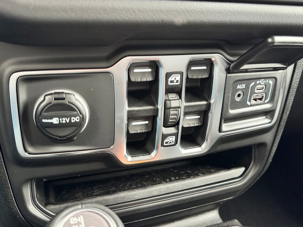 New 2026 Jeep Gladiator Sport AWD/4WD image 19
