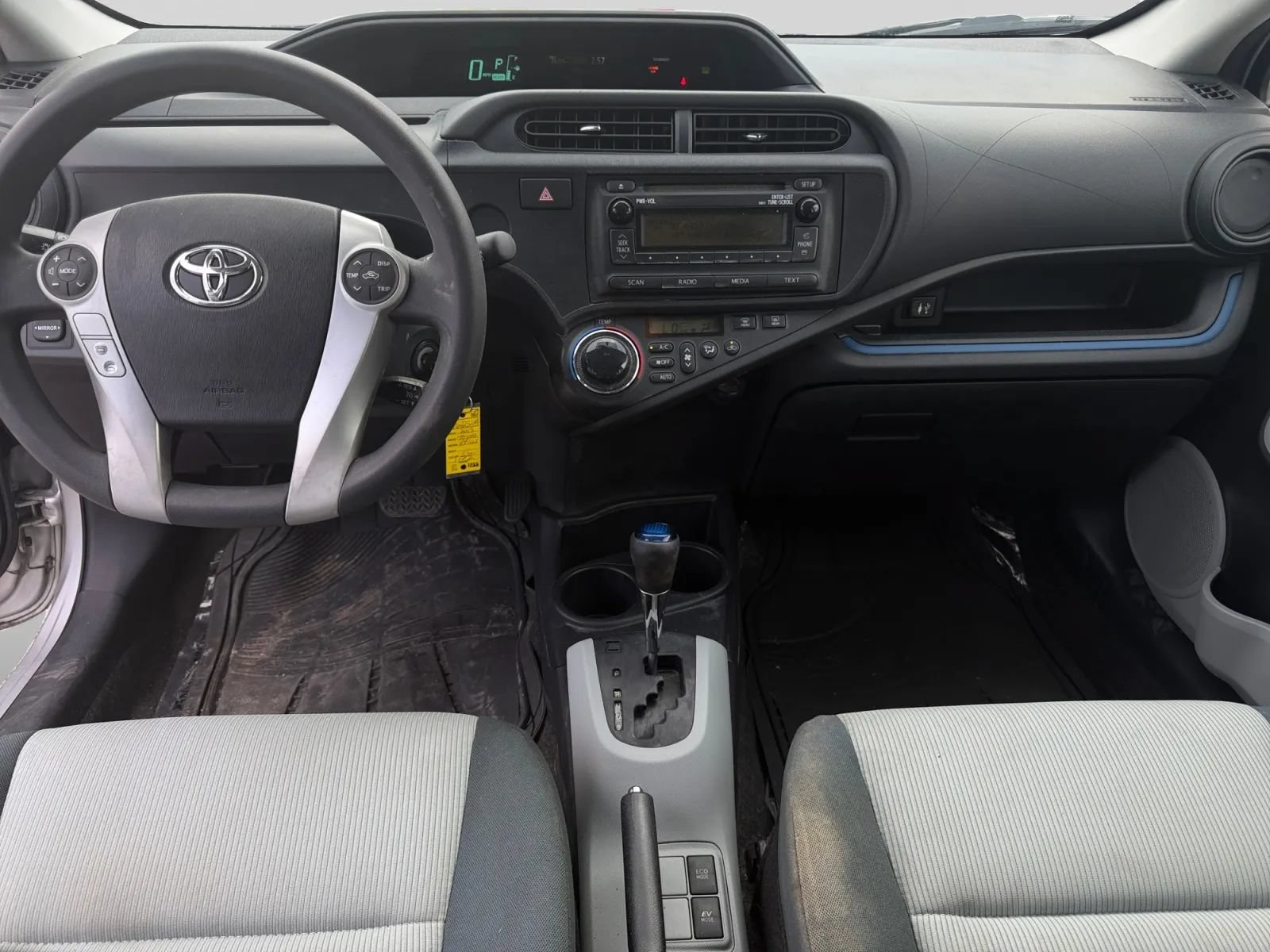 Used 2013 Toyota Prius C FWD image 14