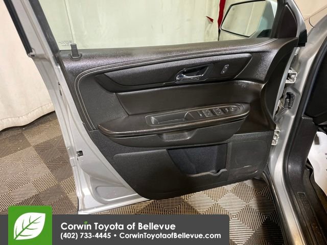 Used 2016 Chevrolet Traverse LT image 10