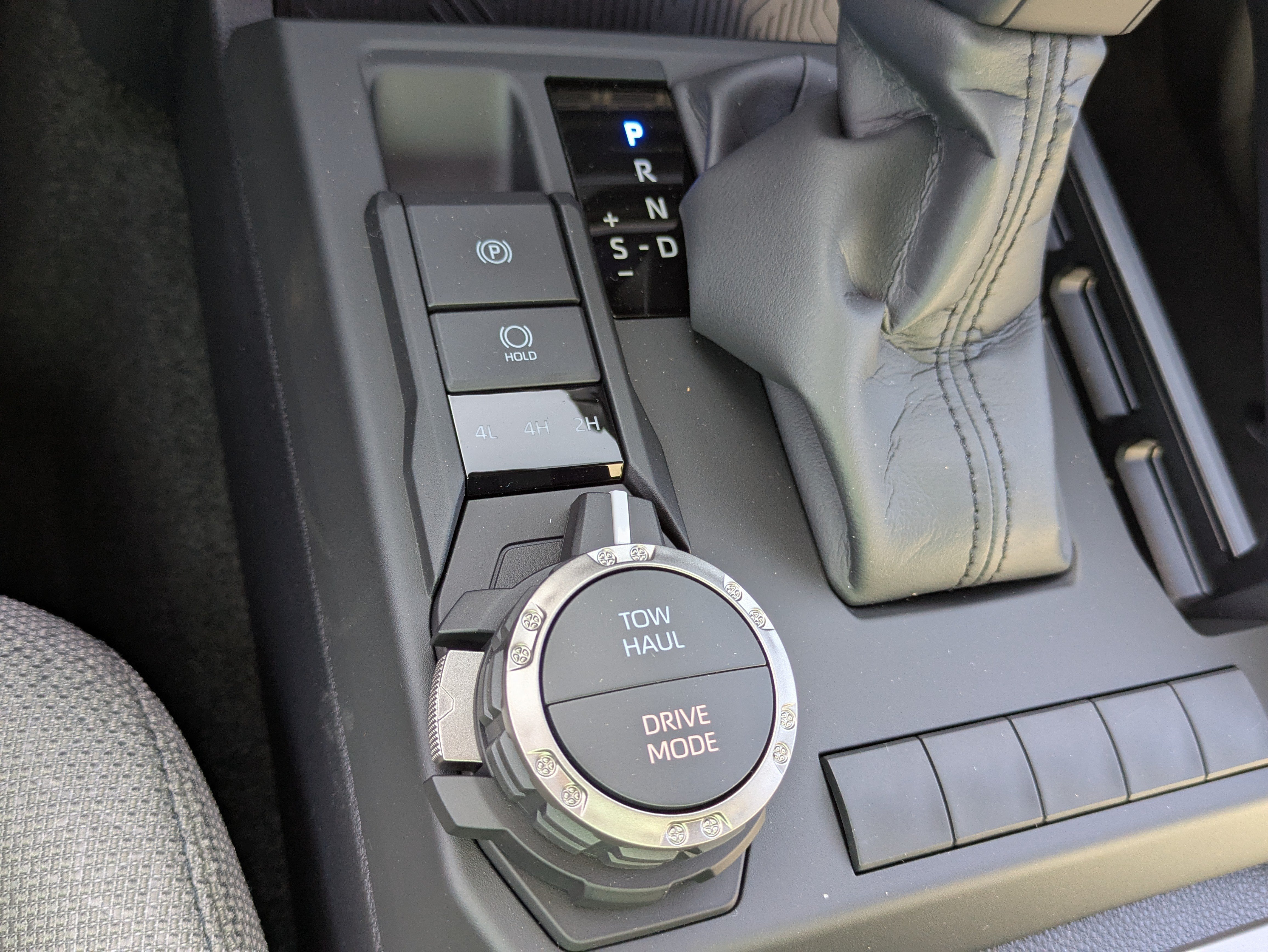 New 2026 Toyota 4Runner SR5 AWD/4WD image 16