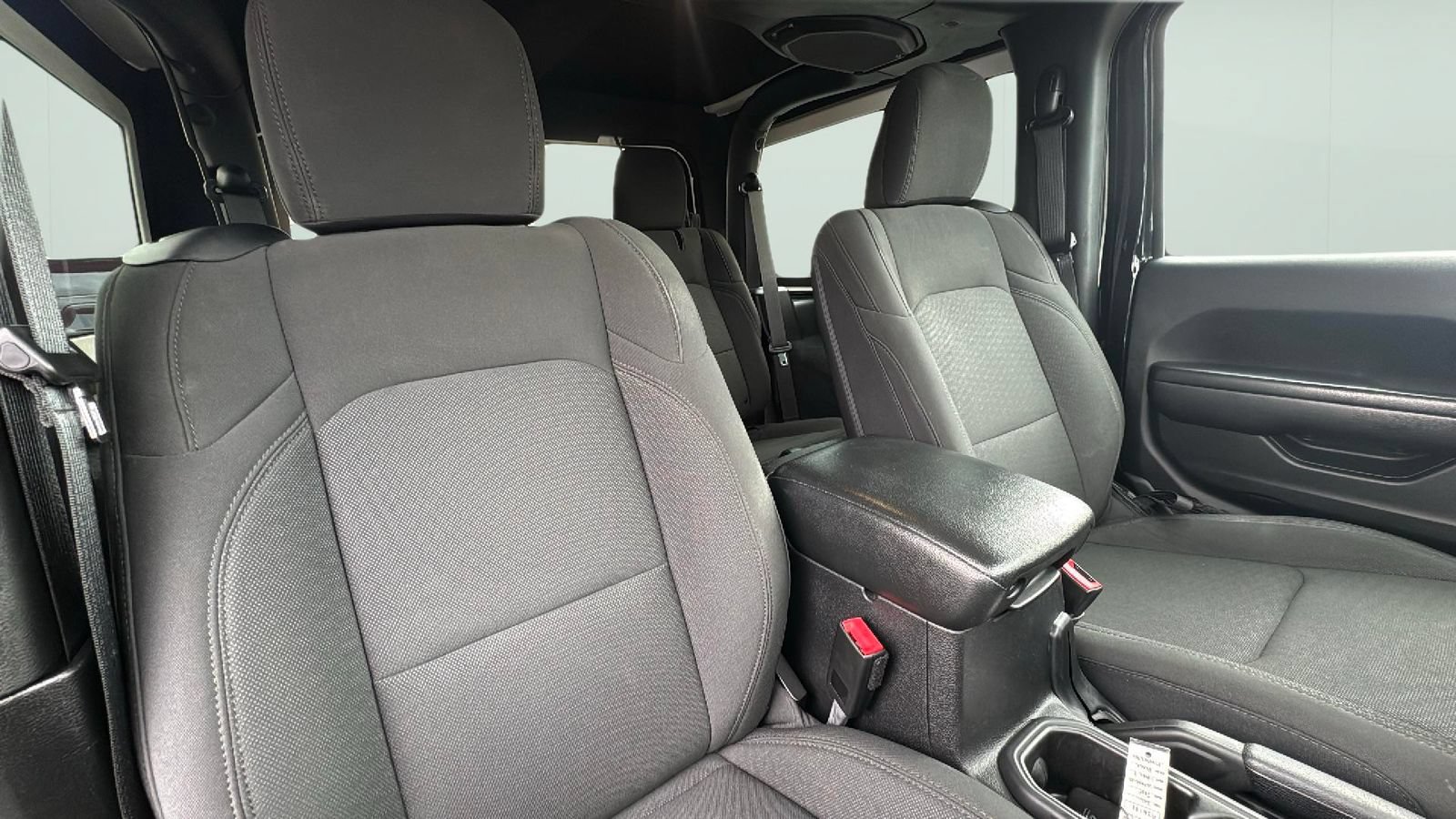 Used 2021 Jeep Wrangler Sport AWD/4WD image 22