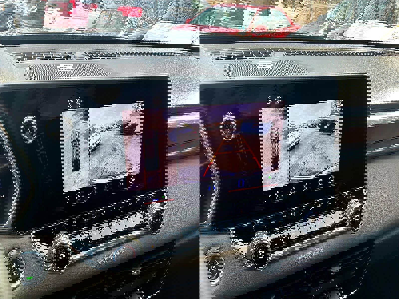 Used 2024 GMC Canyon Denali image 18