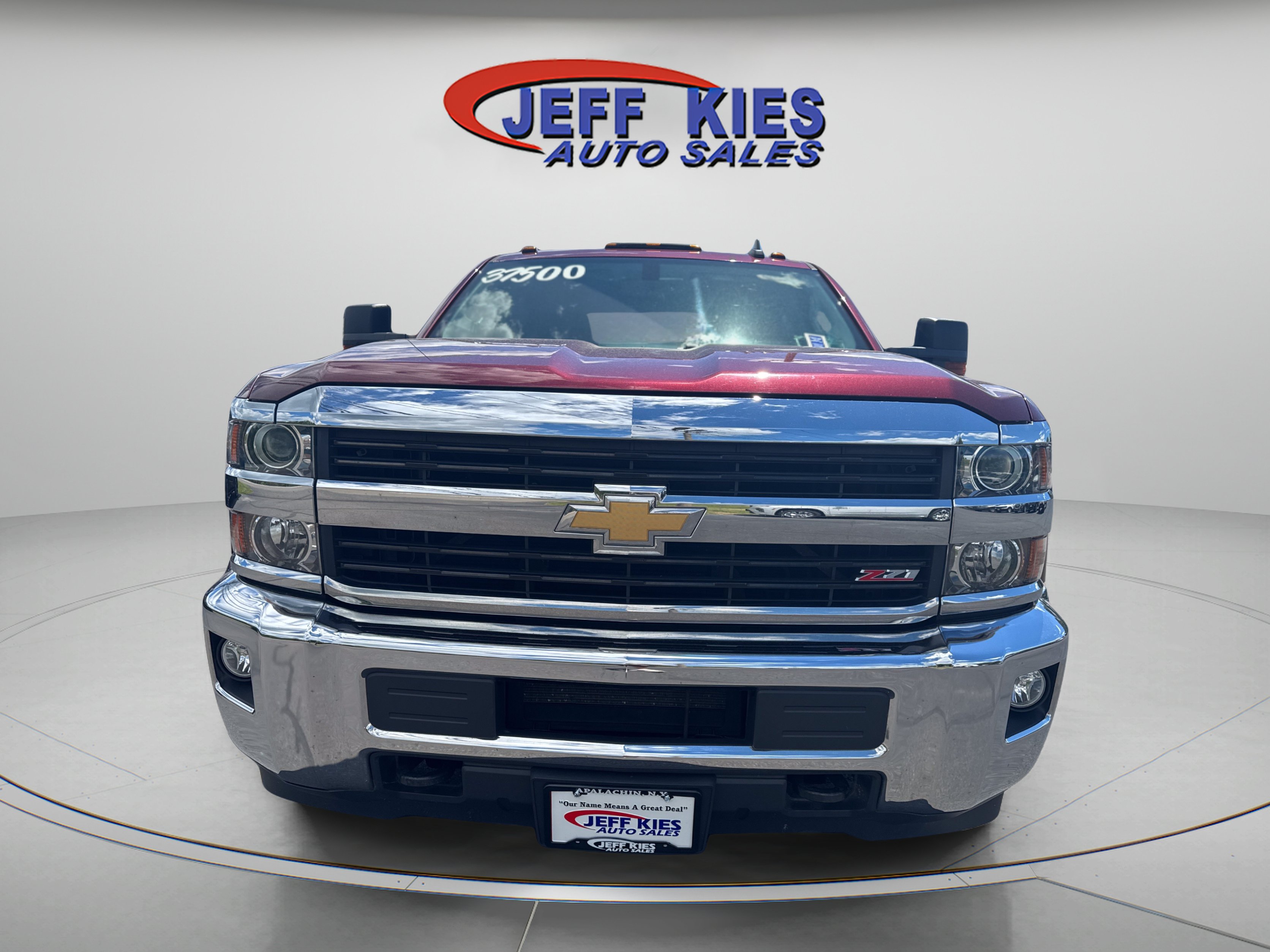 Used 2017 Chevrolet Silverado 3500 LT AWD/4WD image 2
