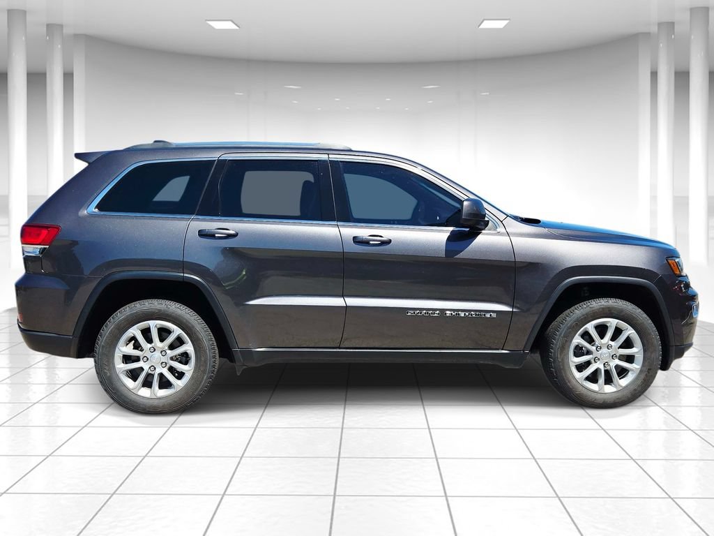 Certified 2021 Jeep Grand Cherokee Laredo X AWD/4WD image 2