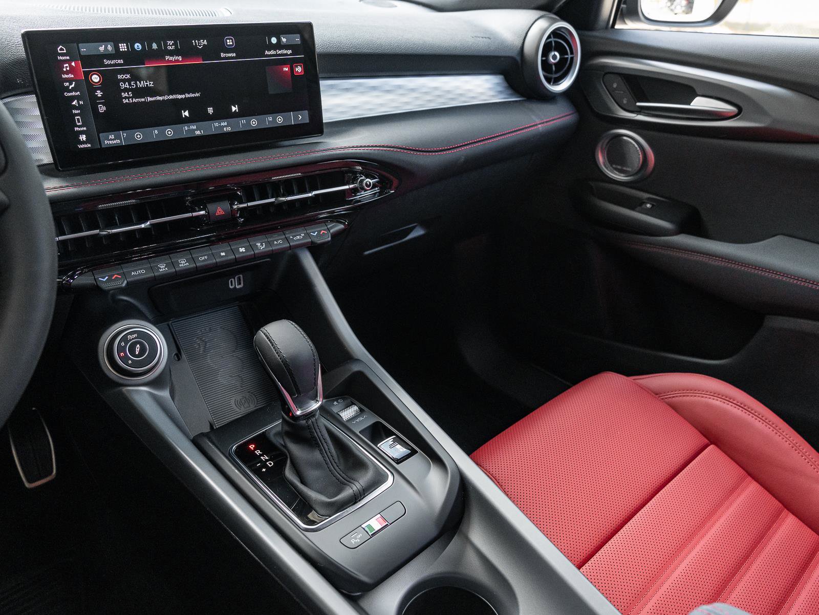 New 2026 Alfa Romeo Tonale Veloce w/ Quick Order Package 23H Volce image 16