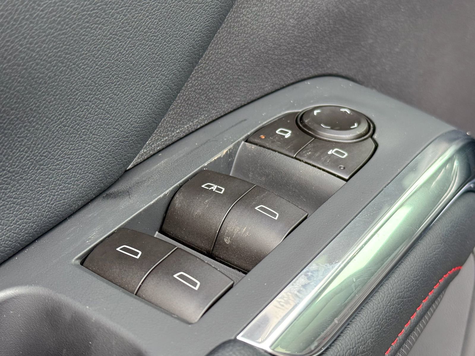 New 2026 Chevrolet Traverse Z71 w/ Enhanced Driving Package AWD/4WD image 16